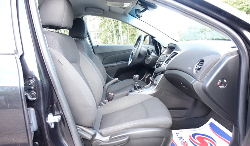 2011 CHEVROLET CRUZE 1.6 122 BHP LEFT HAND DRIVE LHD UK REGISTERED full
